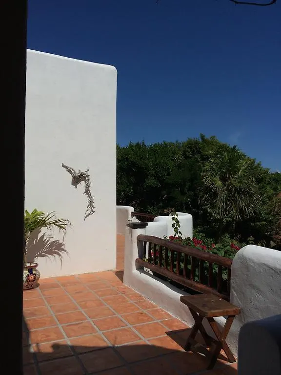أكومال Hotel Que Onda 3*,  المكسيك