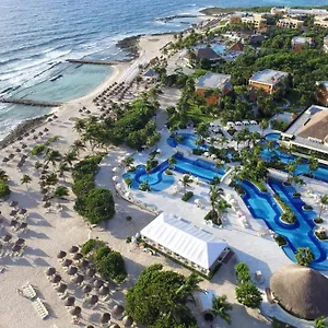 5* Ośrodek wypoczynkowy Bahia Principe Luxury (adults Only)